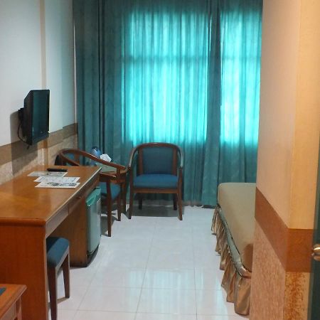 Hotel Puri Kwitang ジャカルタ エクステリア 写真
